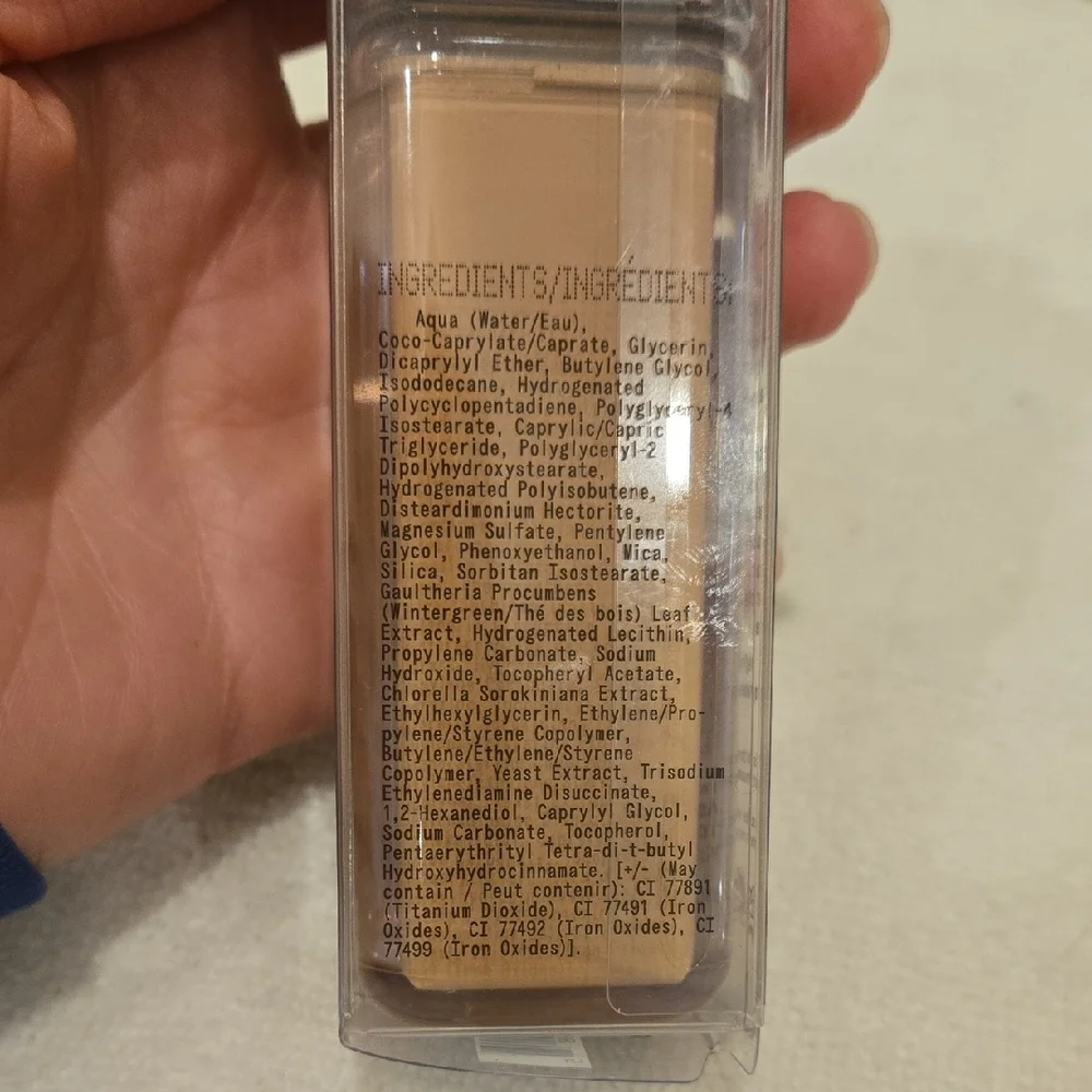 ​about-face | The Performer Skin-Focused Foundation Shade M2 Cool